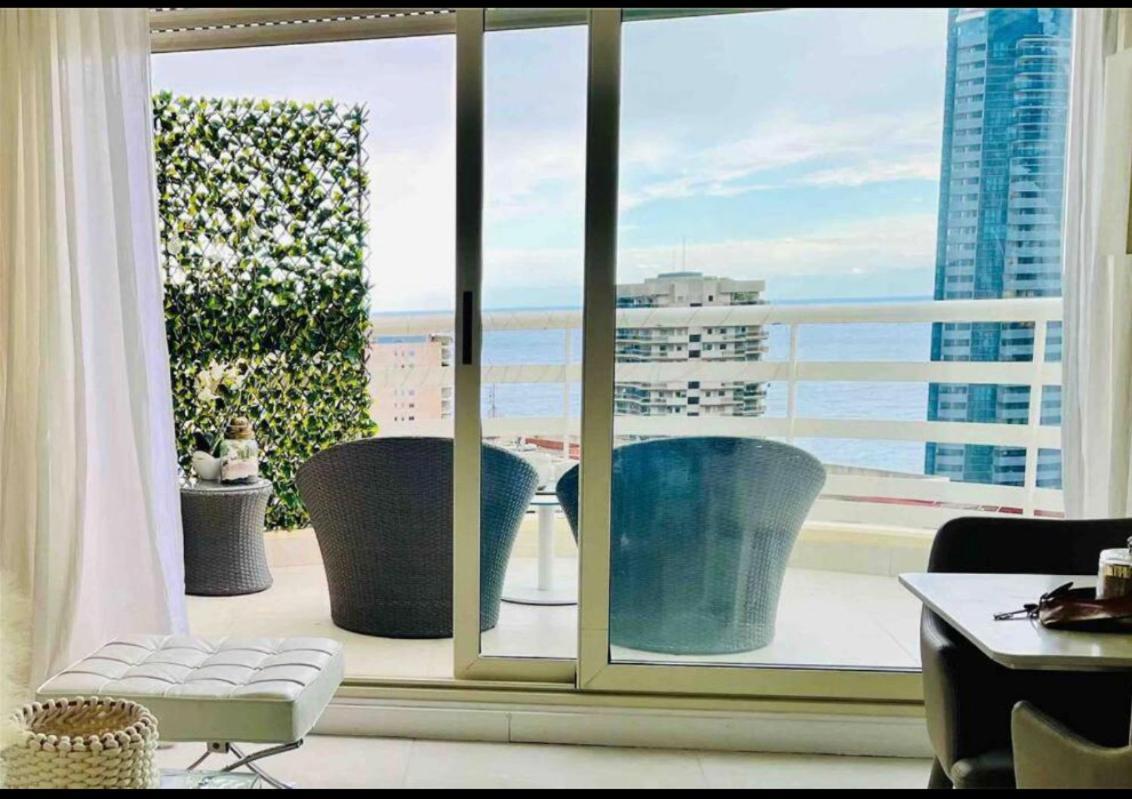 Ferienwohnung Reve Au 7E Ciel Piscine Baie De Monaco Beausoleil Exterior foto